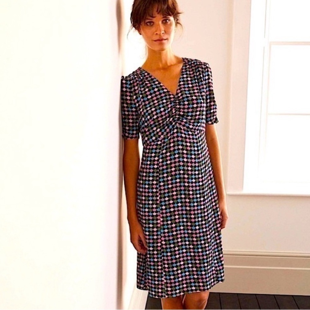 Boden Jemima Short Sleeve Ruched Dress Navy Blue Scallop Print Womens Size 4